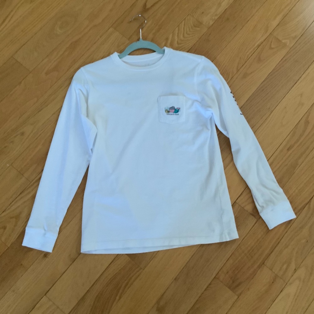 Vineyard vines winter shirt